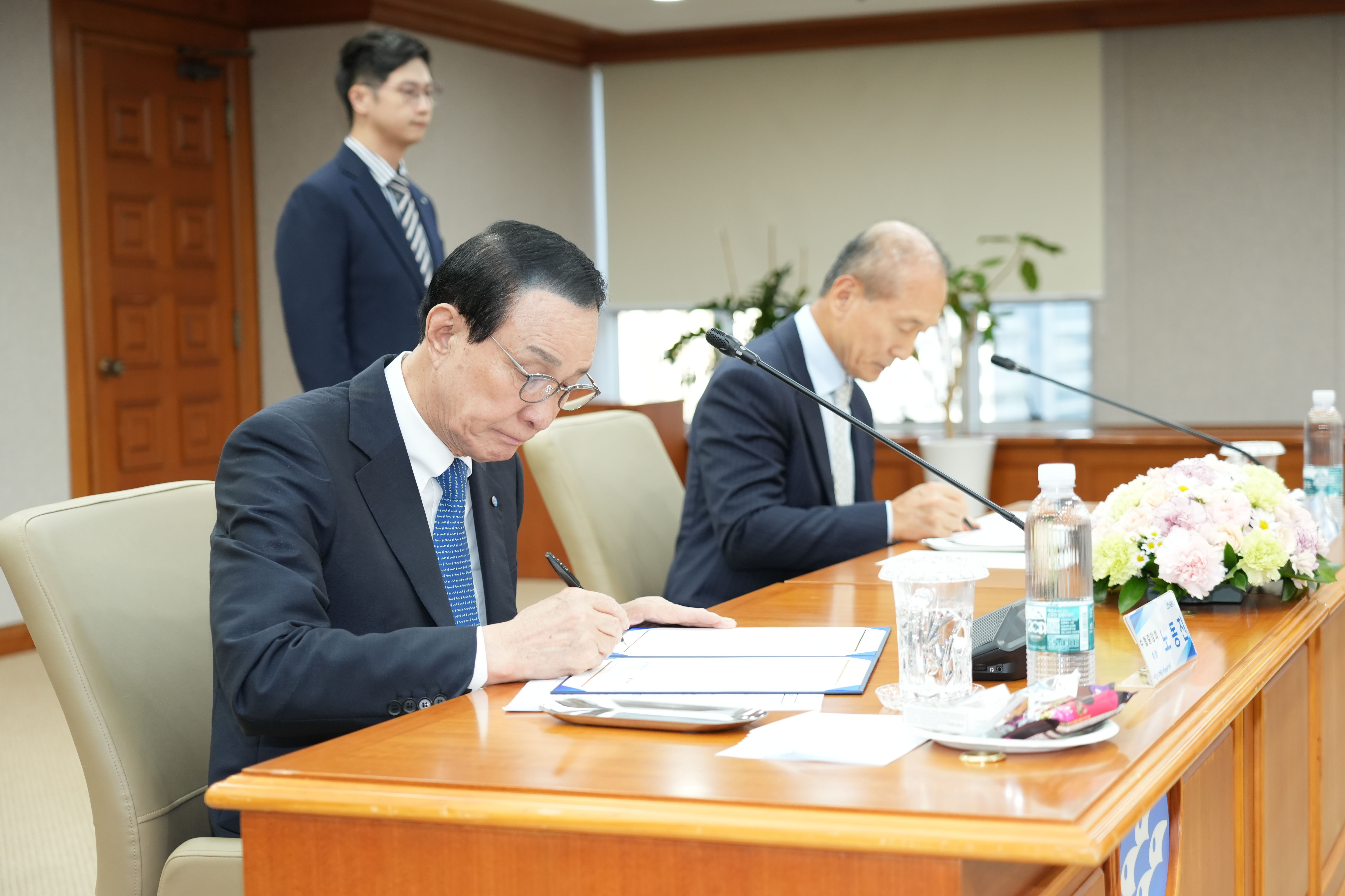 20250918 수협-오리온 합작법인 설립 계약체결식 (3).jpg 첨부 이미지